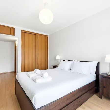 Apartamento Guestready - Charming Retreat With Terrace Oporto